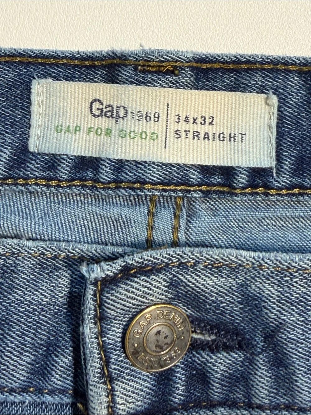 Gap jeans denim straight leg relaxed fit 36 waist stretch mens light medium wash